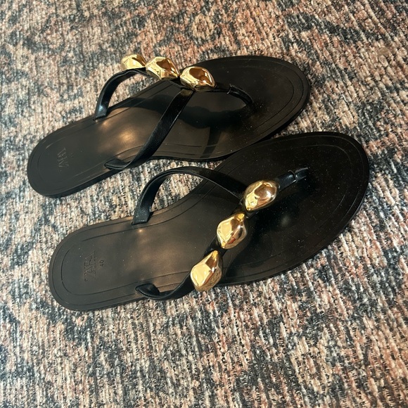 Zara Flat Leather Sandals with Decorative Detail - Picture 8 of 8